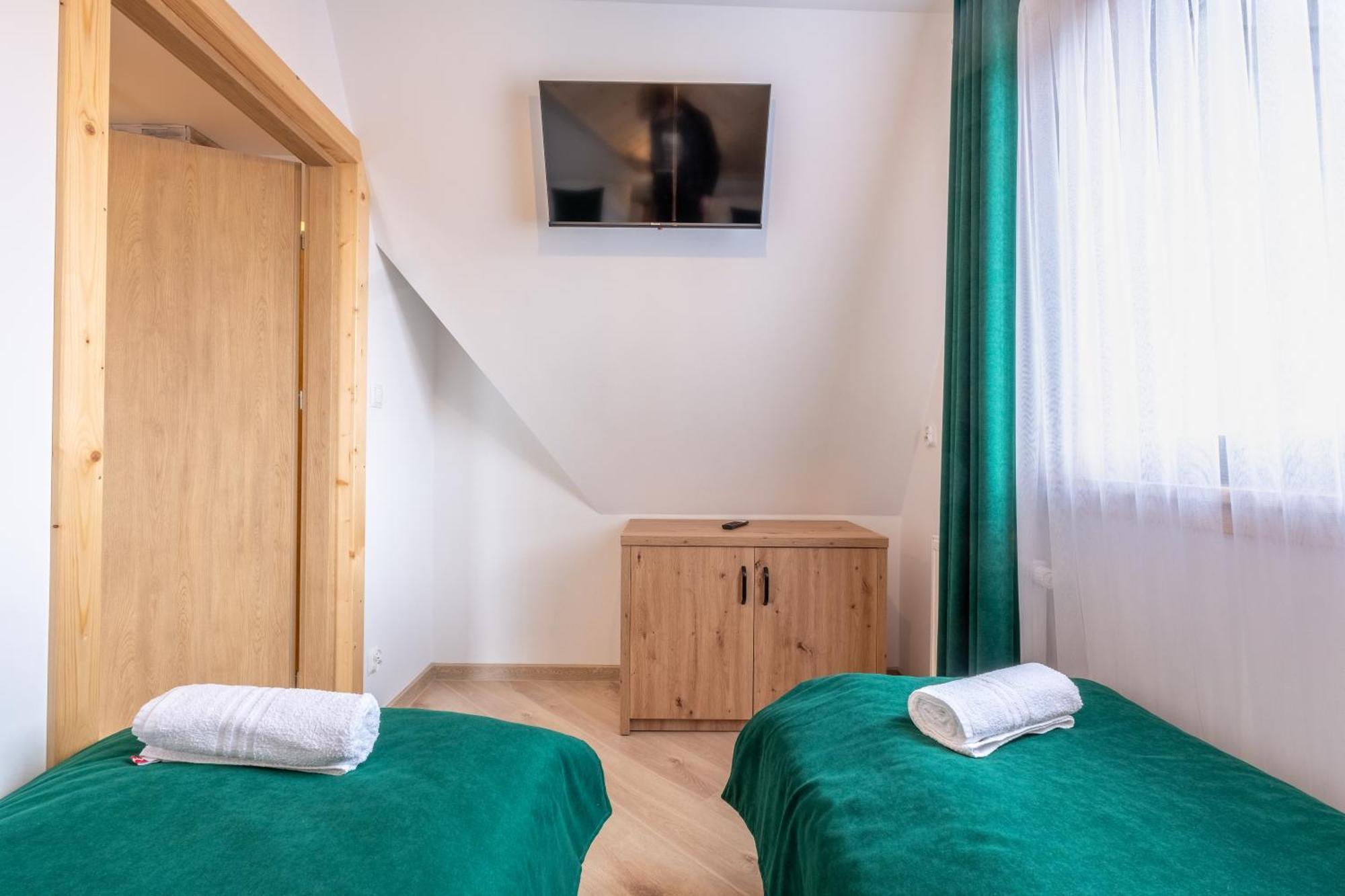 Apartamenty Gorskie Widoki Poronin Exteriör bild
