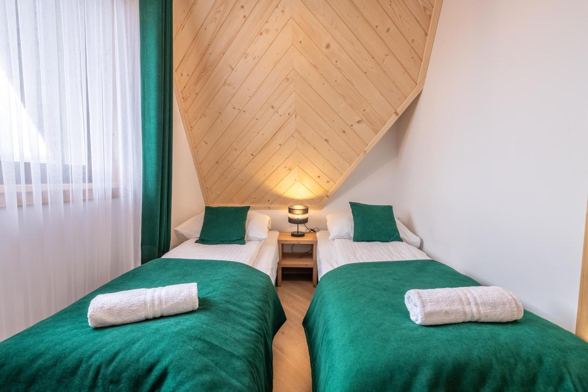 Apartamenty Gorskie Widoki Poronin Exteriör bild